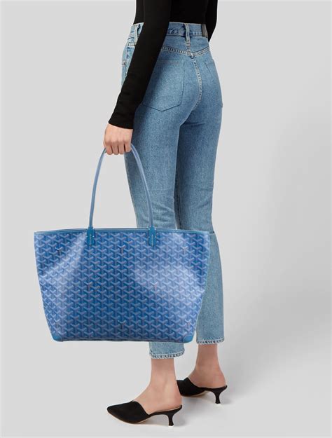 goyard sac artois gm|Goyard tote with snap closure.